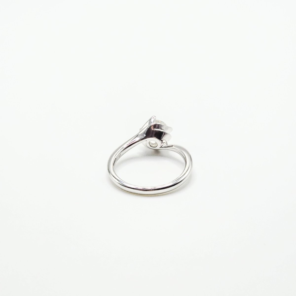 1CT Moissanite Solitaire Ring 925 Sterling Silver VVS1 Clarity 💎 - LND Jewellery