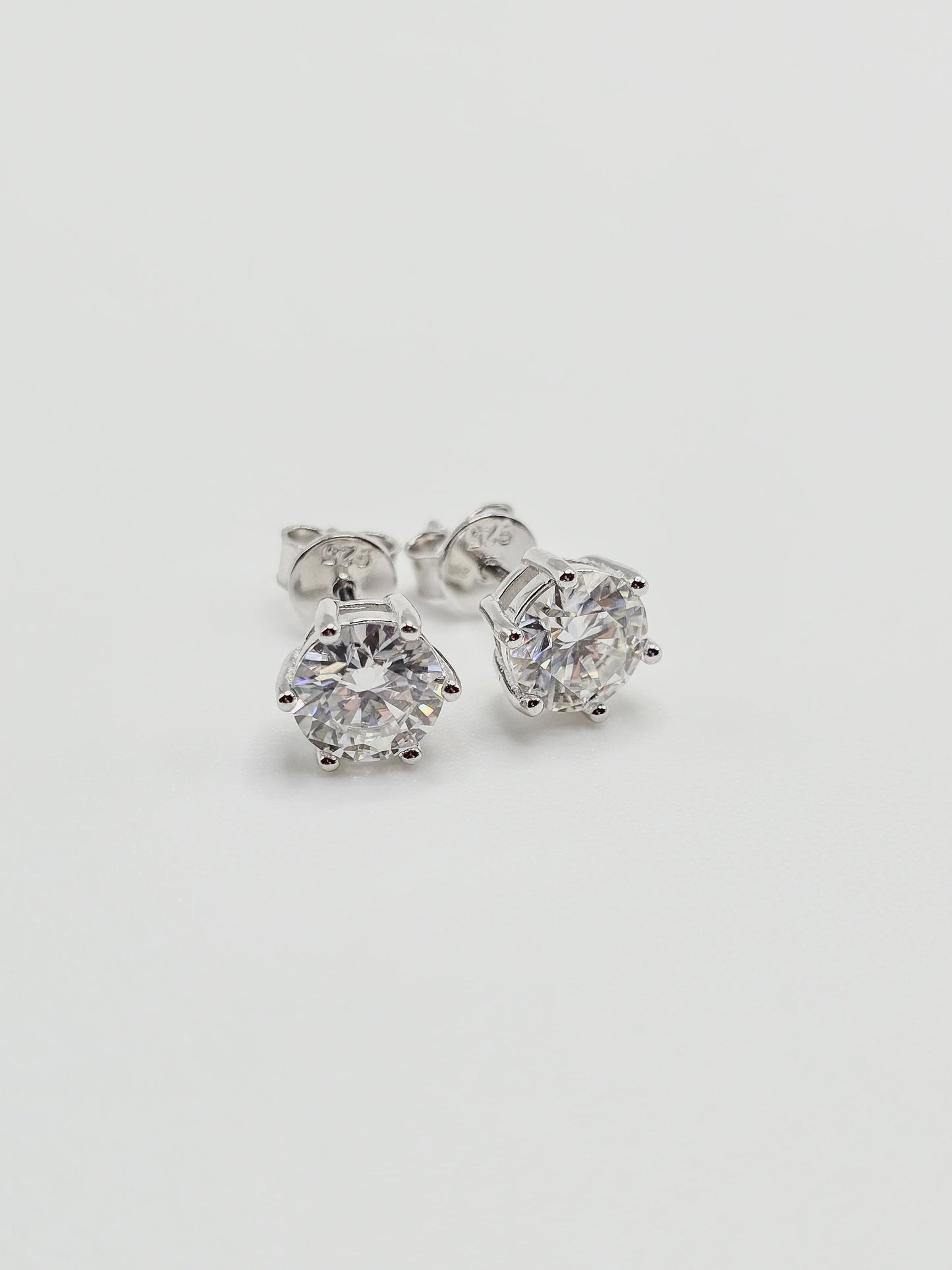 6.5mm VVS1 Round Cut Stud Earrings – 6 Prong Setting